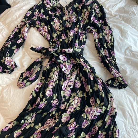 Zara Floral Button Up Belted Dress Medium NWT - Picture 2 of 4